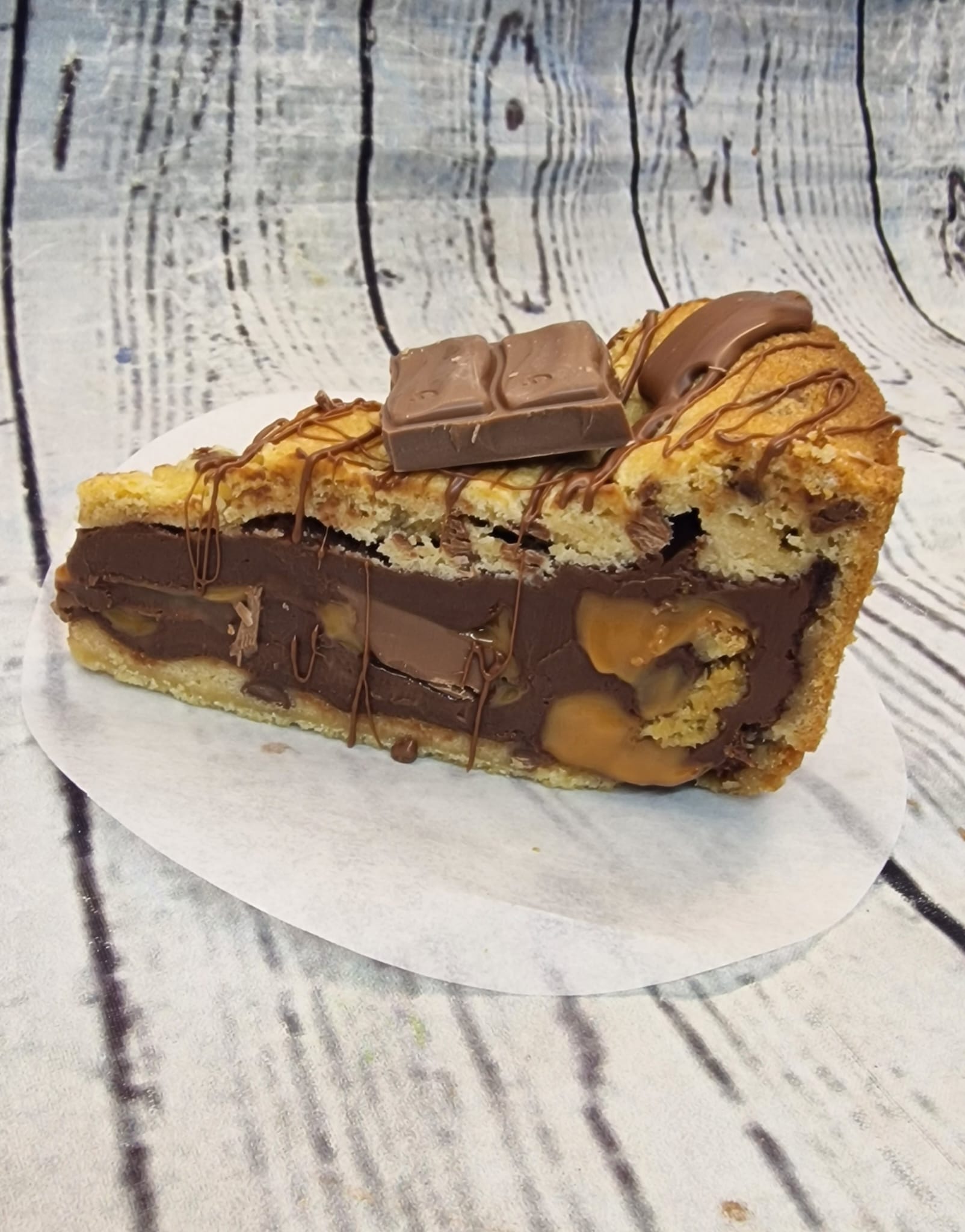 Galaxy Caramel Cookie Pie