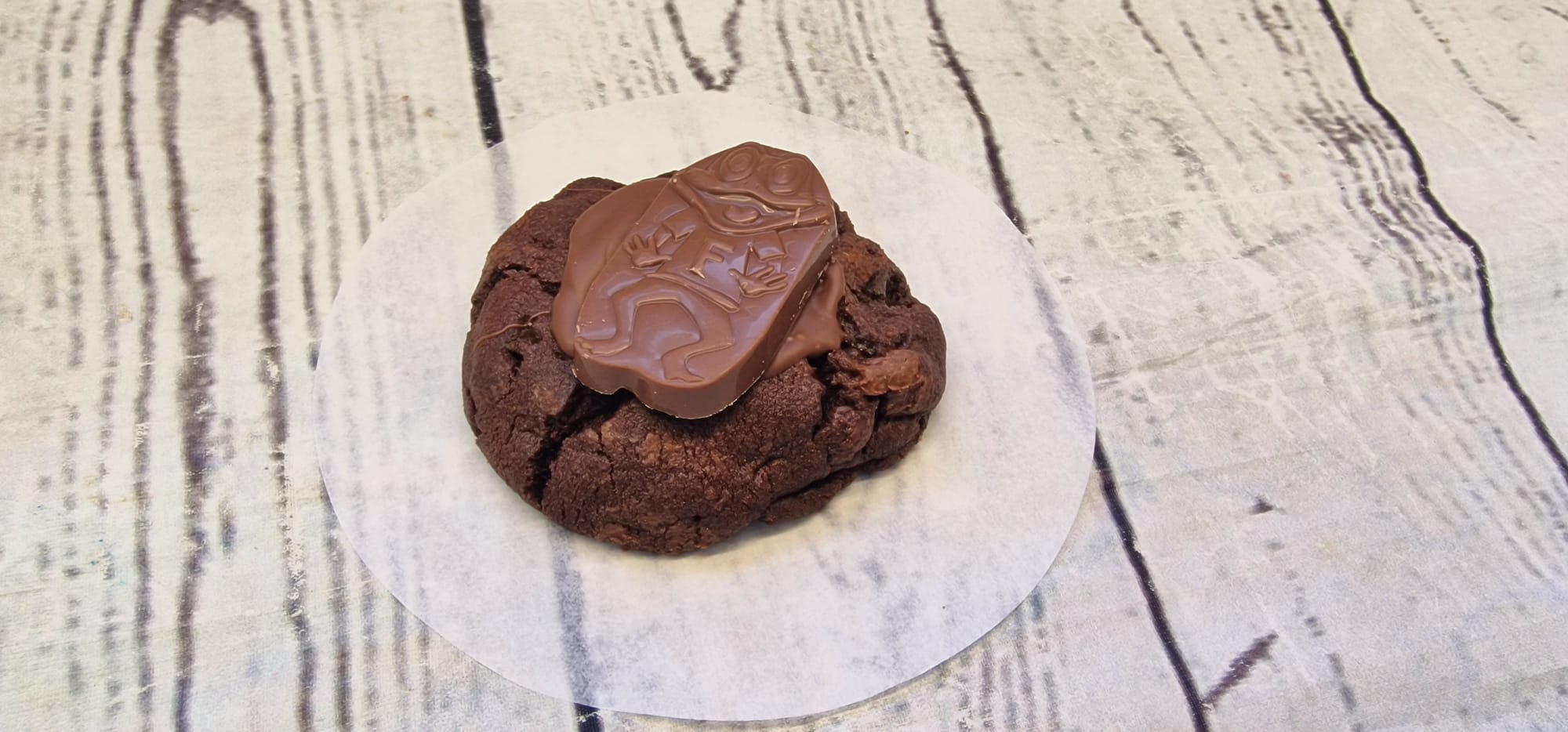 Triple Chocolate Stuffed Freddo Cookie